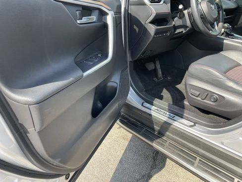 Used 2022 Toyota RAV4 XSE w/ Weather Package AWD/4WD image 14