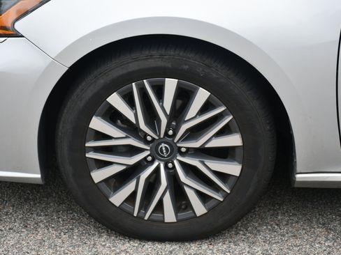 Used 2023 Nissan Altima 2.5 SV image 20