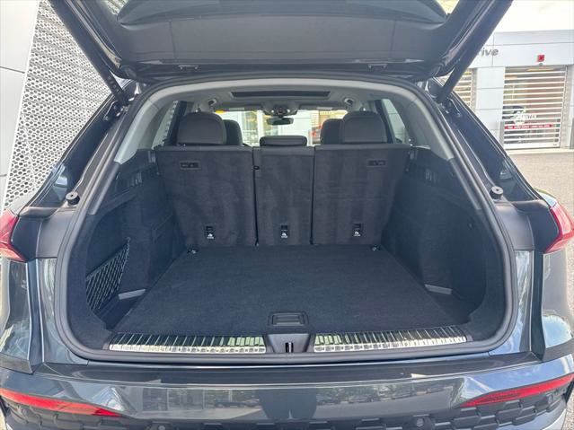 Certified 2025 Audi Q5 Premium w/ Convenience Package AWD/4WD image 19