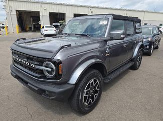 Used 2022 Ford Bronco Outer Banks AWD/4WD video 1