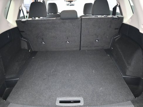 Used 2023 Nissan Rogue SV image 29