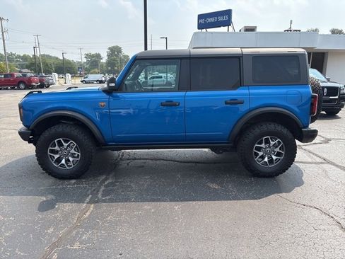 Used 2024 Ford Bronco Badlands image 8