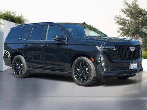 Used 2021 Cadillac Escalade Sport Platinum w/ LPO, ONYX Package AWD/4WD image 1