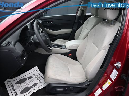 Used 2024 Honda Accord EX image 16