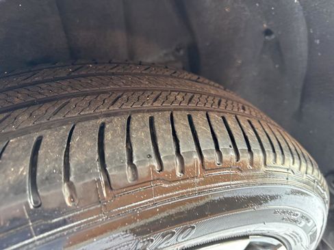 Used 2018 Lexus RX 450h AWD w/ Premium Package image 16