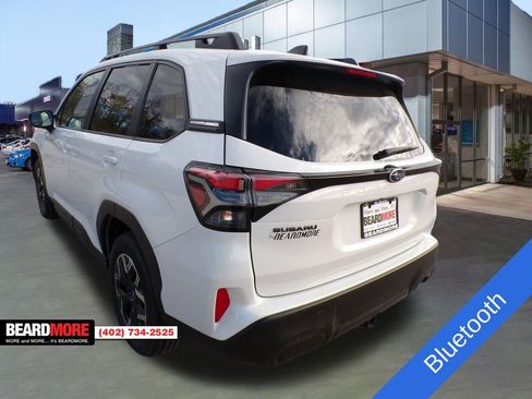 Used 2025 Subaru Forester Premium w/ Convenience Package #1 image 5