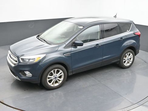 Used 2019 Ford Escape SE AWD/4WD image 26