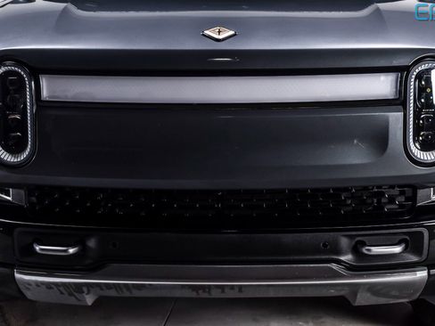 Used 2024 Rivian R1S Adventure image 8