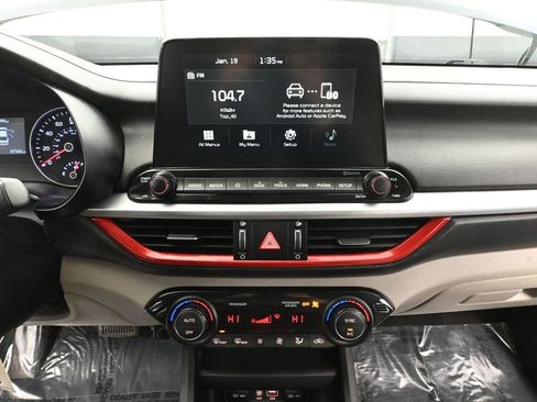 Used 2019 Kia Forte LXS image 30