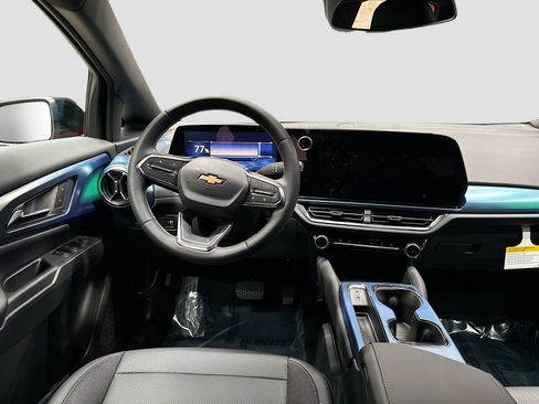 New 2026 Chevrolet Equinox EV LT image 27