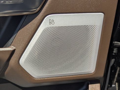 Certified 2025 Ford F250 King Ranch AWD/4WD image 25