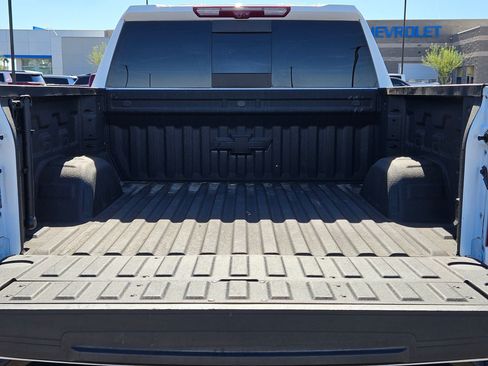 Certified 2025 Chevrolet Silverado 1500 ZR2 w/ Technology Package AWD/4WD image 29