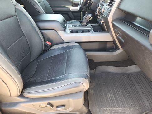 Used 2018 Ford F150 Raptor w/ Equipment Group 802A Luxury image 17