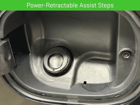 Certified 2024 GMC Yukon Denali image 23