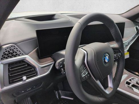 New 2026 BMW X5 xDrive50e AWD/4WD image 3