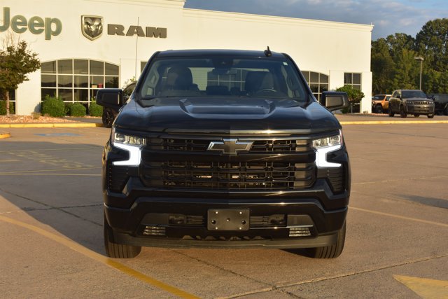 Used 2024 Chevrolet Silverado 1500 RST AWD/4WD image 2