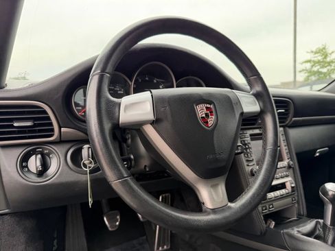 Used 2006 Porsche 911 Carrera RWD image 34
