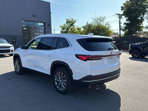 Used 2026 Buick Enclave Preferred AWD/4WD image 5