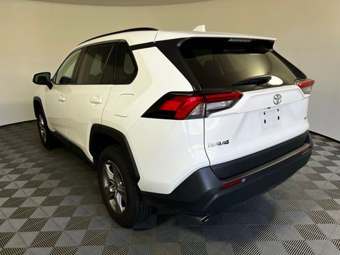 Used 2024 Toyota RAV4 XLE FWD image 7