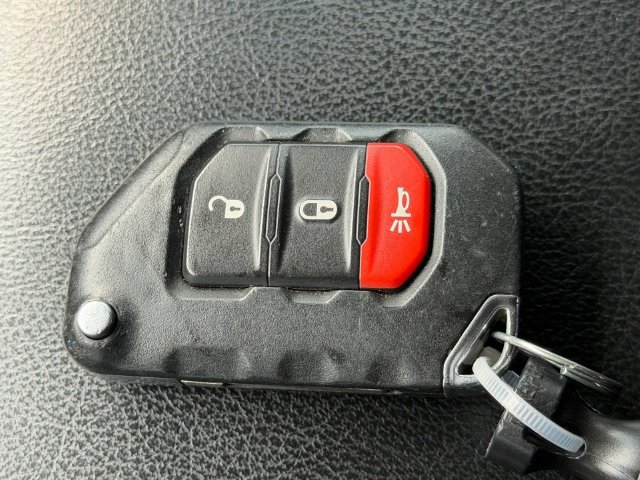 Used 2022 Jeep Wrangler Unlimited Sport AWD/4WD image 22