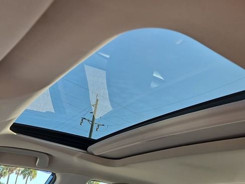 Used 2018 Toyota Avalon Limited image 29