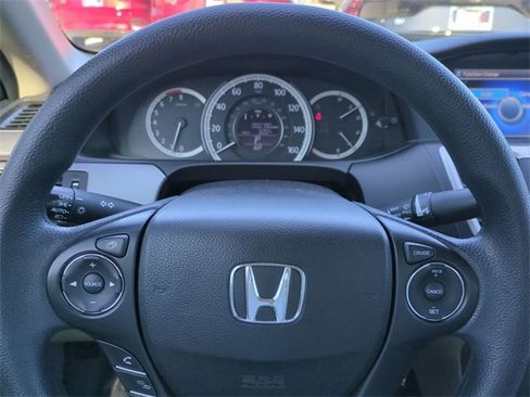 Used 2013 Honda Accord LX image 29