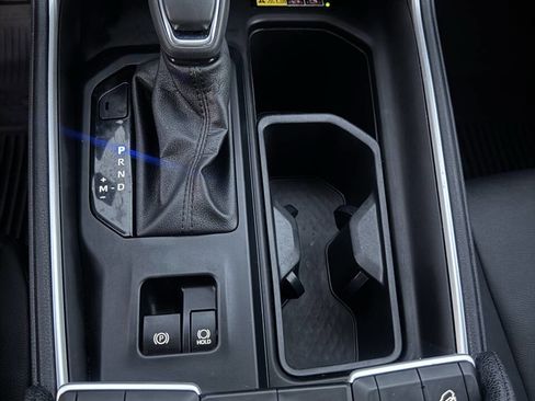 Used 2024 Toyota Grand Highlander AWD image 32