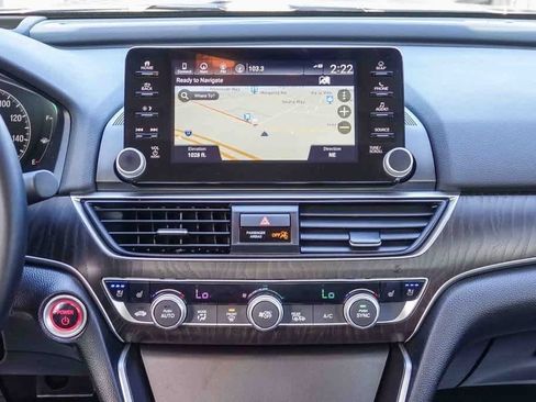 Used 2022 Honda Accord Touring image 12