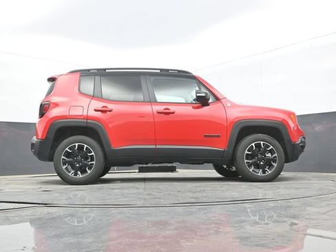 Used 2023 Jeep Renegade Trailhawk AWD/4WD image 58