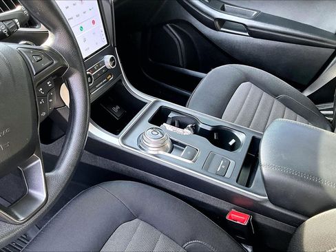 Used 2022 Ford Edge SE w/ Black Appearance Package image 15