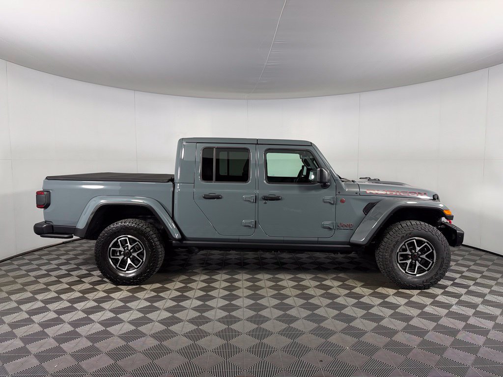 Certified 2025 Jeep Gladiator Rubicon AWD/4WD image 8