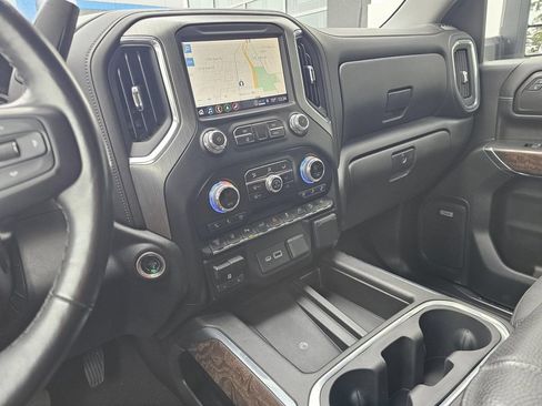 Used 2021 GMC Sierra 3500 Denali w/ Denali Ultimate Package AWD/4WD image 31
