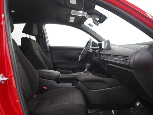 Used 2024 Honda HR-V Sport image 11