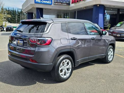 Used 2024 Jeep Compass Sport AWD/4WD image 8