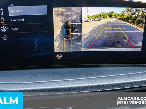 Used 2025 Cadillac XT4 Premium Luxury FWD image 32