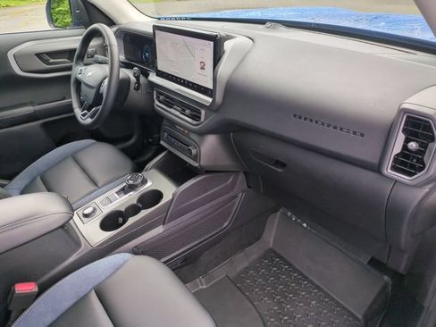 Certified 2025 Ford Bronco Sport Outer Banks w/ Outer Banks Tech Package+ AWD/4WD image 35