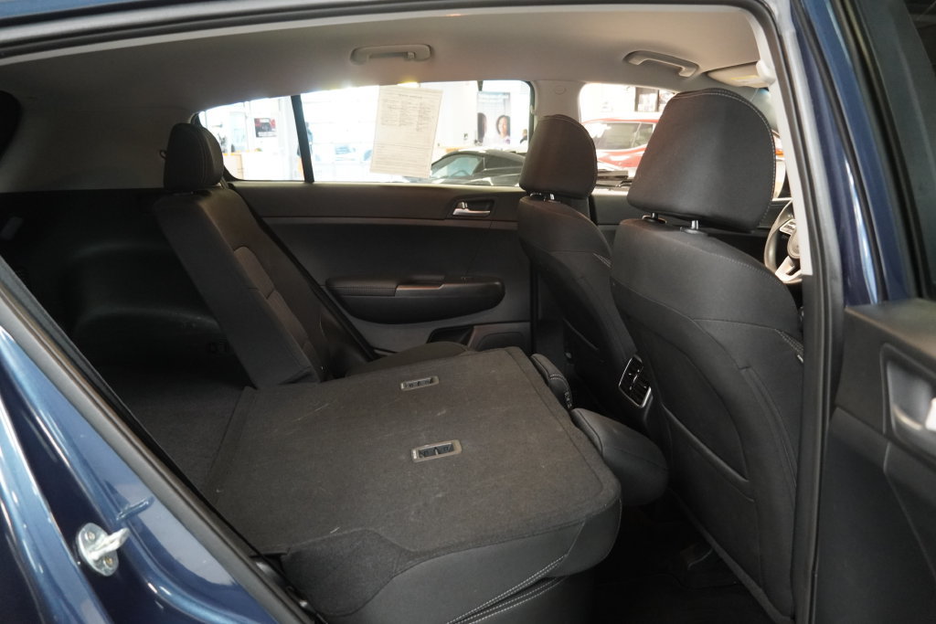 Used 2021 Kia Sportage LX FWD image 31