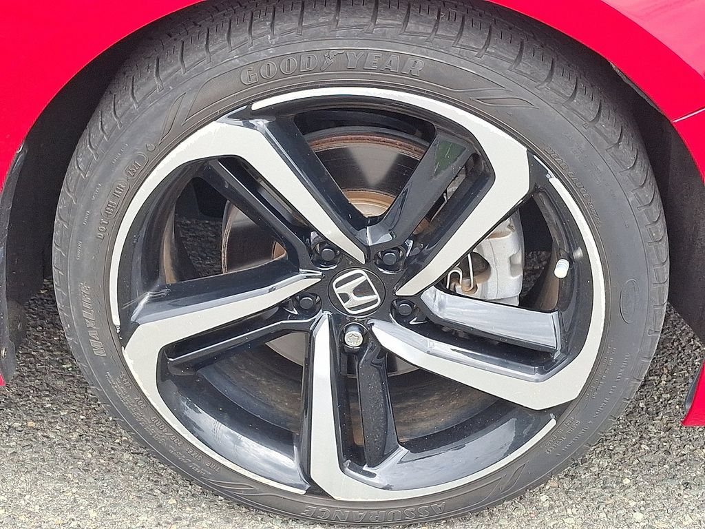 Used 2018 Honda Accord Sport image 9