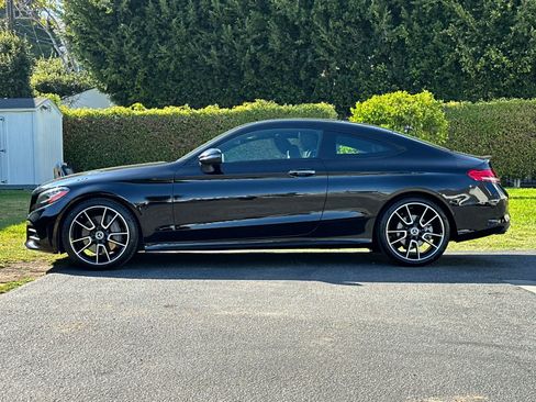 Used 2022 Mercedes-Benz C 300 Coupe image 2