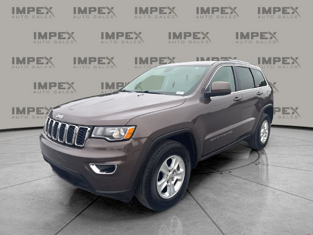 Used 2017 Jeep Grand Cherokee Laredo w/ Quick Order Package 23E AWD/4WD image 1