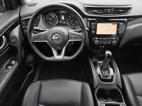 Used 2022 Nissan Rogue Sport SL image 11