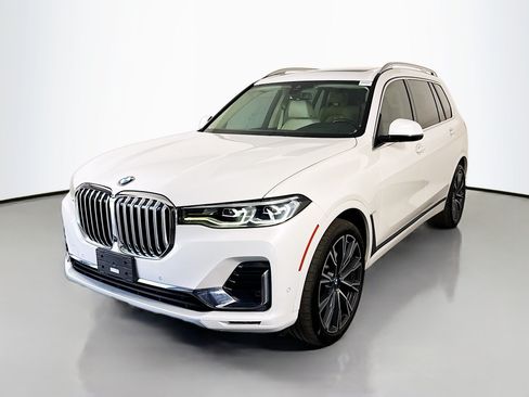 Used 2020 BMW X7 xDrive40i w/ Premium Package AWD/4WD image 4