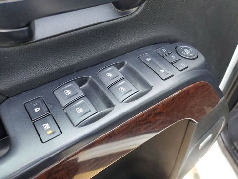 Certified 2018 GMC Sierra 2500 SLT w/ Duramax Plus Package image 24