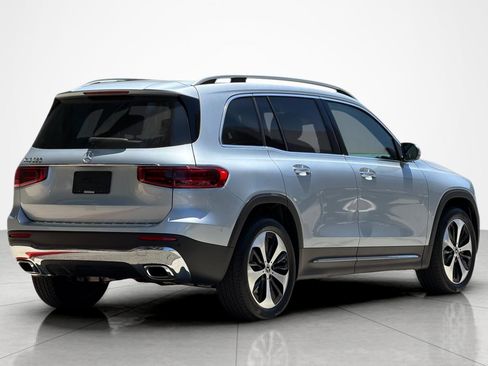 Used 2026 Mercedes-Benz GLB 250 image 5