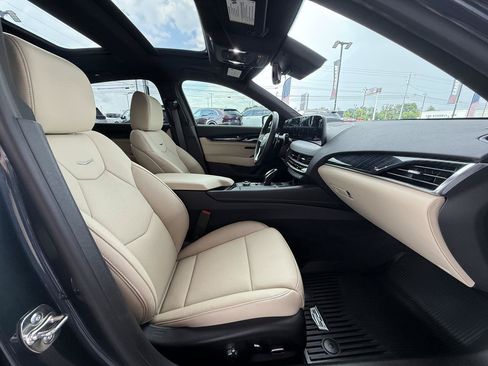 Used 2026 Cadillac CT5 2.0T Premium Luxury AWD w/ Technology Package image 35