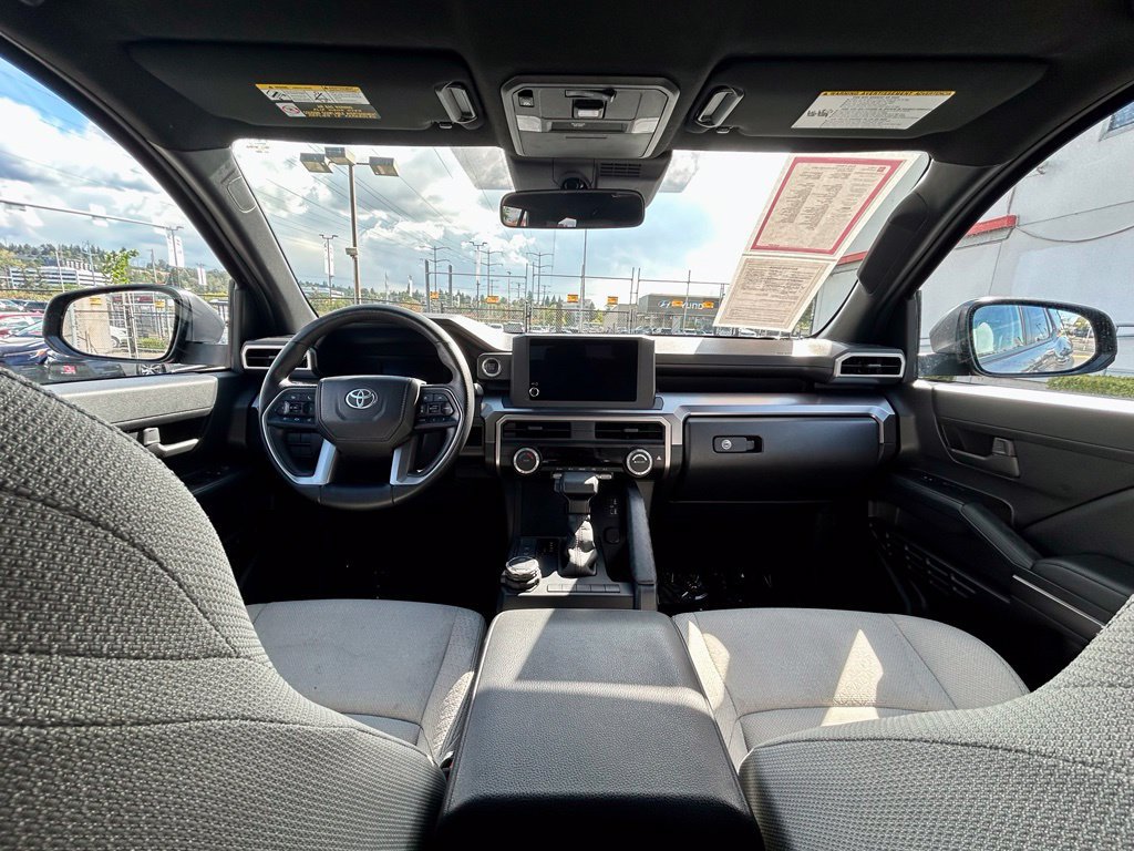 Certified 2025 Toyota 4Runner SR5 AWD/4WD image 18