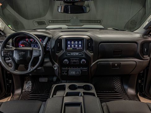 Used 2025 Chevrolet Silverado 1500 Custom Trail Boss w/ Dark Appearance Package image 18