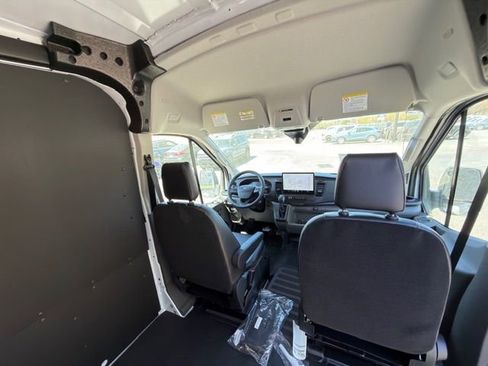 New 2026 Ford Transit 250 148 Medium Roof w/ Load Area Protection Package image 7