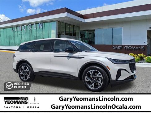 New 2025 Lincoln Nautilus Premier w/ Jet Appearance Package image 1