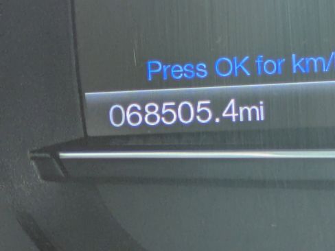 Used 2016 Ford Explorer XLT w/ Equipment Group 202A FWD image 25